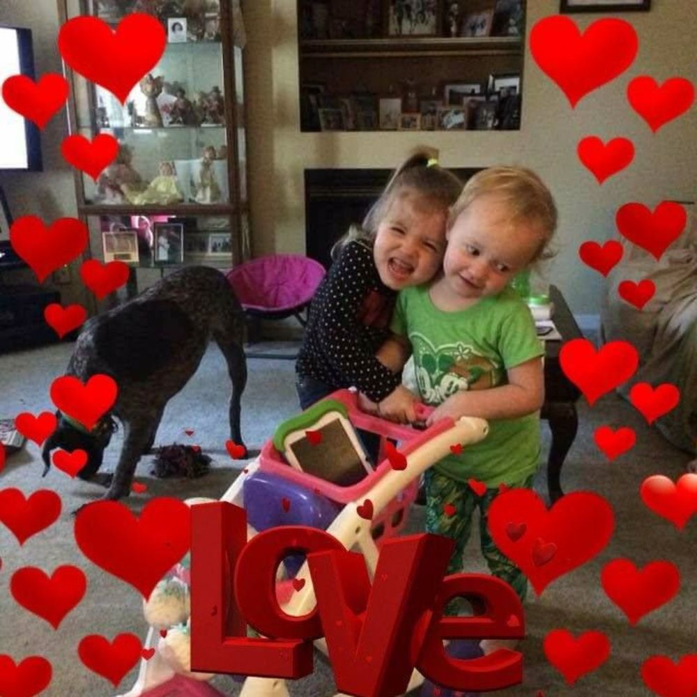 Meet your Posher, Lora